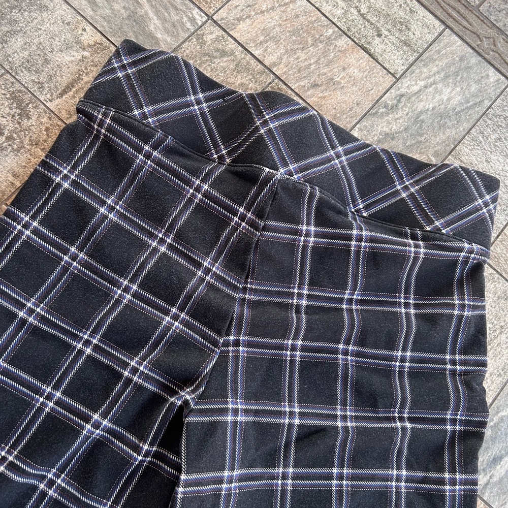 Torrid Pull On Pixie Ponte Pant - image 8